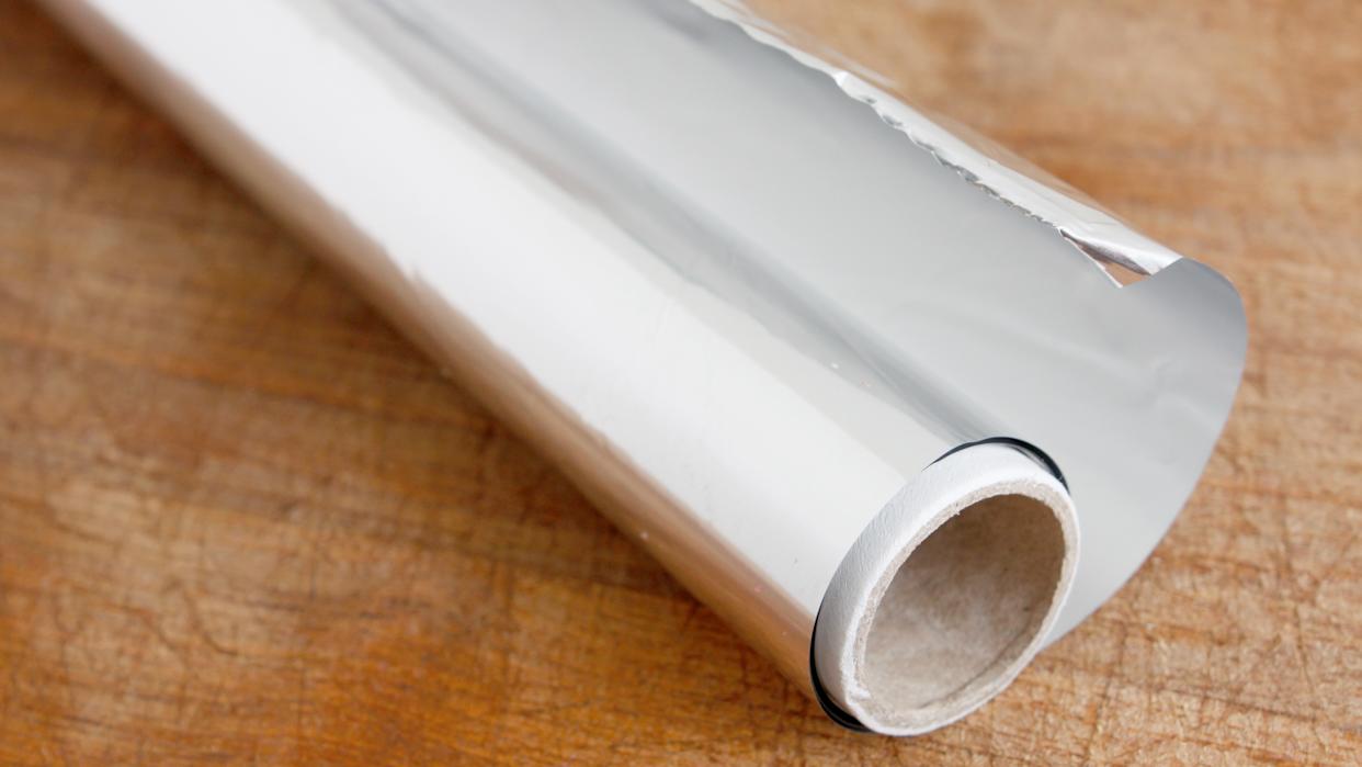 Warum ist eine Seite der Aluminiumfolie matt und die andere glänzend: Sie verwenden die falsche Seite