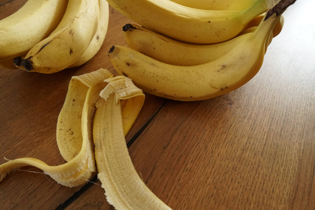 Bananenschalen reiben: Wozu sie gut sind und wie man sie verwendet