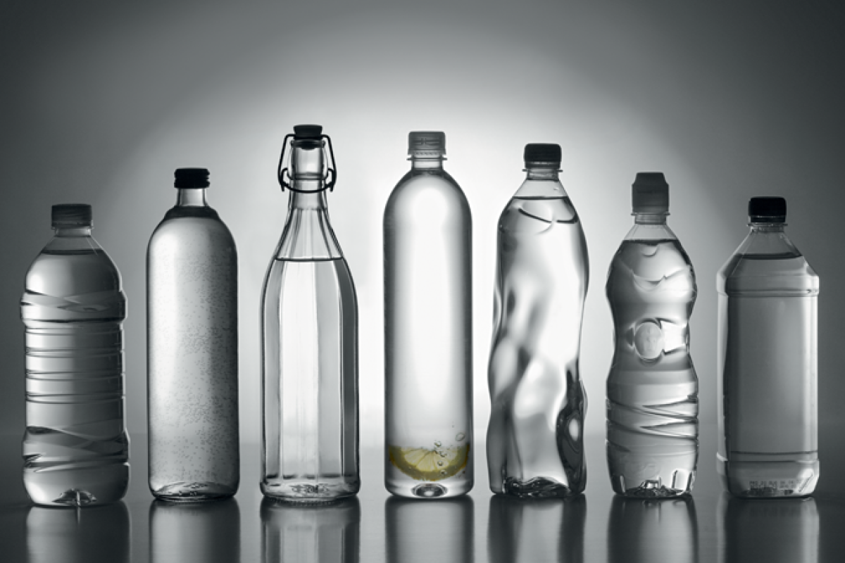 Wissenschaftler der Universität Hamburg verwandeln Plastikmüll in effektive Materialien zur CO2-Abscheidung