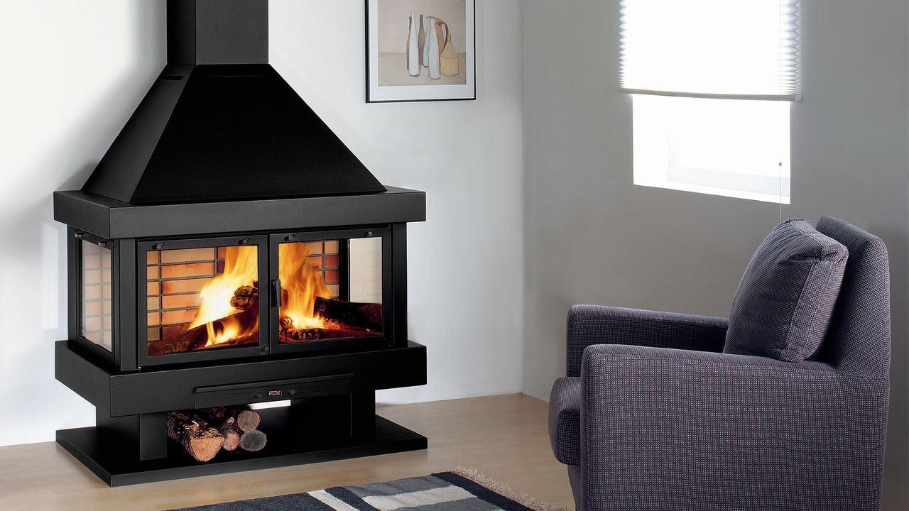Herbst am Kamin? Wenn Sie gerne ins Feuer schauen, reinigen Sie das Glas gründlich. Eine einfache Methode, um Glas und Kamin ohne aggressive Chemikalien zu reinigen
