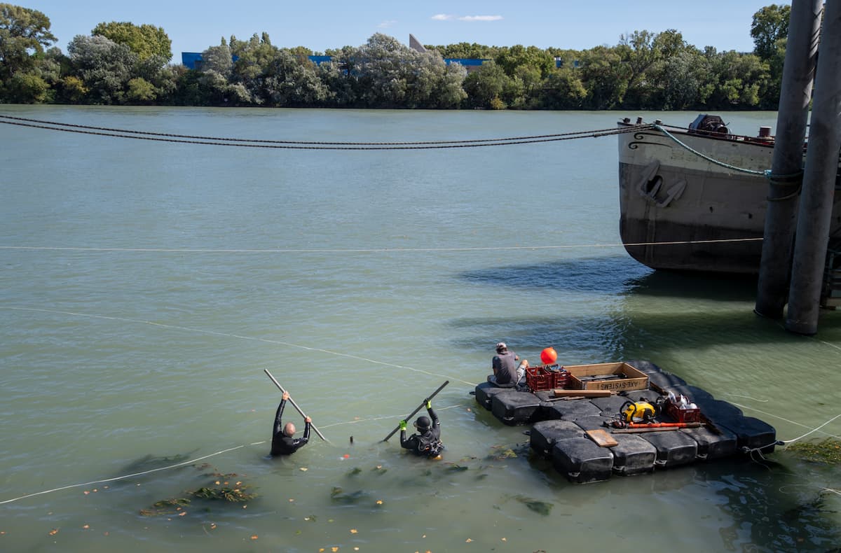 Über 800 römische Münzen in einem vor 1800 Jahren gesunkenen Schiff auf dem Fluss Rodan gefunden