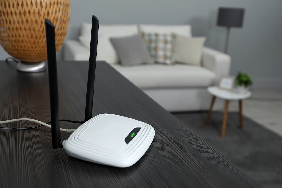Wie kann ich herausfinden, ob mein Nachbar mit meinem WLAN-Heimnetzwerk verbunden ist?