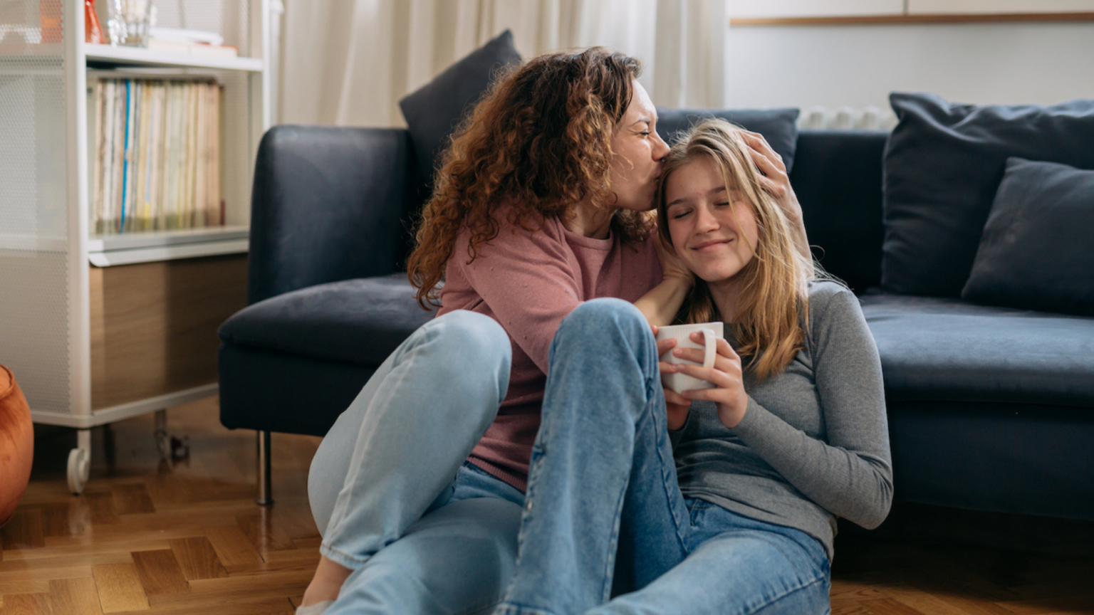 Die Bedeutung dessen, dass Ihr Kind Sie beim Namen nennt und nicht „Mama“, laut Psychologen